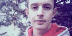 Flet emigranti 18 vjeçar i burgosur në Hungari: Po trajtohemi si kafshë (Video)