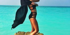 Liberta set fotosh me bikine (Foto)