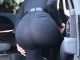 Kim Kardashian problem me pantallonat, i shihet prapanica (FOTO)