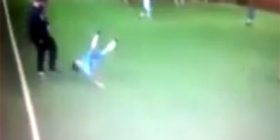 Trajneri hedh në shesh futbollistin 7-vjeçar