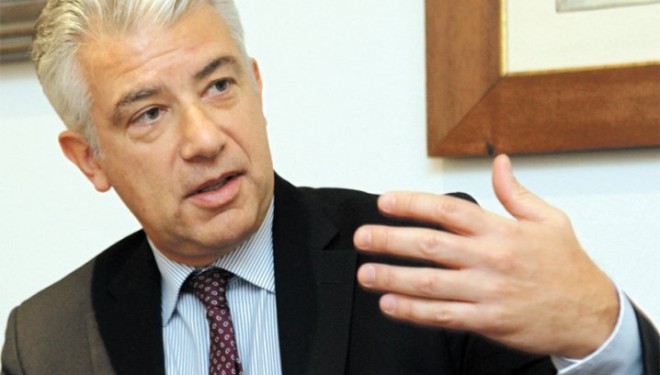 Diplomati gjerman i quan jo bashkëpunues hedhësit e vezëve në Kuvend
