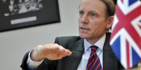 Cliff: Në Kosovë ka kryetarë diktatorial komunash