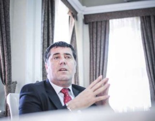 Haziri i përgjigjet Ramushit: Të ndalet gjuha degraduese, t’i ruajmë institucionet