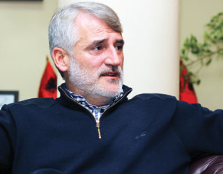 Thaçi sulmon Zaevin, e quan ‘vogëlush’ dhe i ‘rrezituri’ i LSDM-së