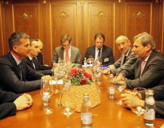 Ministri Çollaku u takua me Komisionerin Hahn