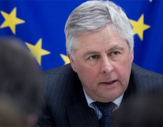 Feith: I gatshëm të ndihmoj në zgjidhjen e krizës