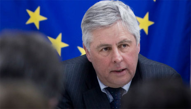 Feith: I gatshëm të ndihmoj në zgjidhjen e krizës