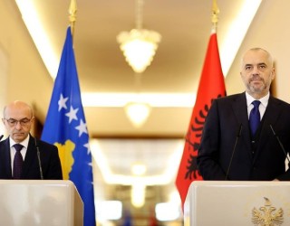Edi Rama “shuplakë” serbëve të Kosovës