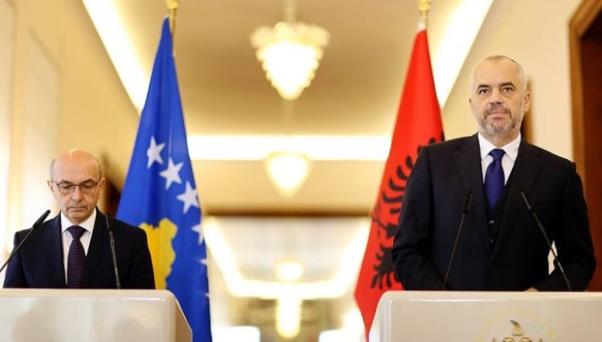 Rama erdhi për tri arsye befas në Prishtinë (Video)