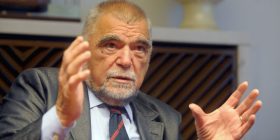 Stipe Mesiç: Ja pse i kam dobësi shqiptarët