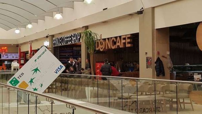 Plaçkitësit synonin vjedhjen e një kasaforte në ‘Albi Mall’, vrasin rojen