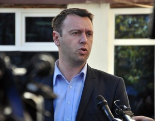 Qeveria ankohet se gazetari Sudetic po e komplikon krijimin e Gjykatës Speciale