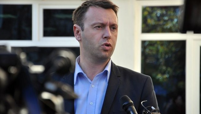 Abrashi: Reflektim pres nga AAK dhe Nisma, VV si ISIS