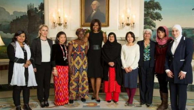 Arbana Xharrën e pret në Shtëpinë e Bardhë dhe e uron edhe Zonja e Parë e SHBA-ve Michele Obama (Foto)