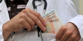 Arrestohet një mjek i Spitalit Rajonal të Ferizajt