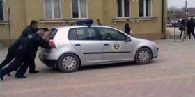 FOTOLAJM | Policët e Prizrenit në hall