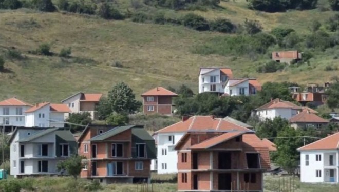 Punëtori i lënduar: Do të shkoj sërish në veri për ndërtimin e shtëpive të shqiptarëve