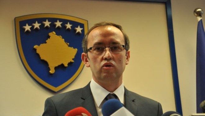 Hoti thotë se organizatat buxhetore po e shkelin ligjin e prokurimit publik