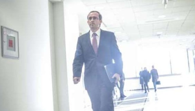 Hoti: Kontribut-dhënësit, të vetmit që do të marrin pensione me rritje