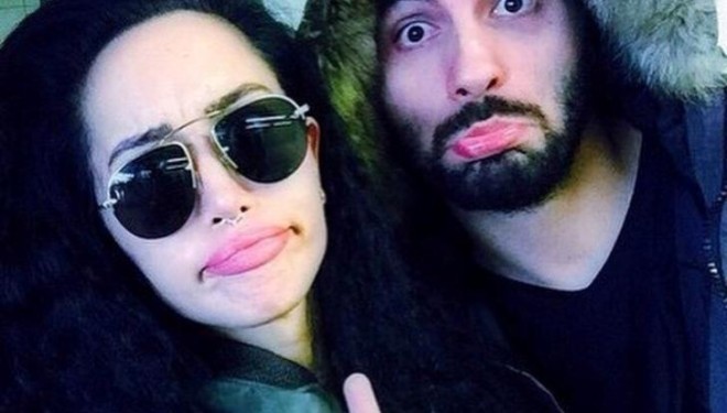 Dafina e Ledri dyshojnë