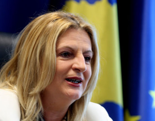 Kosova e Serbia arrijnë marrëveshje për diplomat