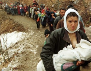 Reuters kujton krimet e Millosheviqit, thotë se s’do të ndodhë emërtimi i rrugës me emrin e tij