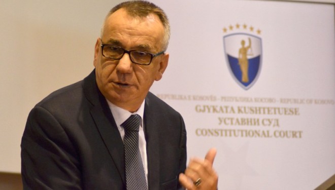 Enver Hasani si ish-rektor akuzohet për mashtrime e keqpërdorim (video)