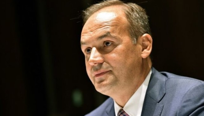 Hoxhaj: Specialja e damton imazhin e vendit. Liberalizimi, sigurt me 2016
