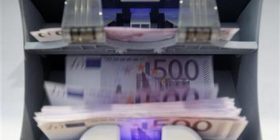 Bankat zhvatin qytetarët edhe përmes provizioneve