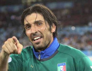 Buffon, 3 minuta larg rekordit historik