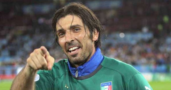 Buffon, 3 minuta larg rekordit historik