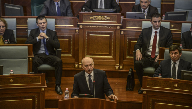 Isa Mustafa s’mund t’i kontrolloj nervat: E quan gomar Albin Kurtin