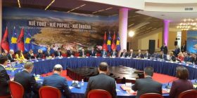 Mustafa kërkon marrëdhënie speciale Kosovë – Shqipëri