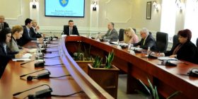 Mblidhet Kryesia e Kuvendit , merr pjesë edhe Aida Dërguti