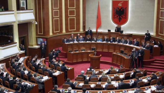 Prokuroria kërkon arrestimin e deputetëve Doshi dhe Frroku