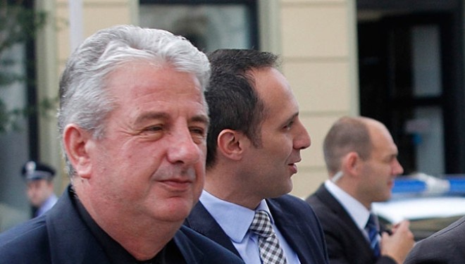 Maxhuni në Serbi pritet si drejtor i policisë së “krahinës së Kosovës” [video]
