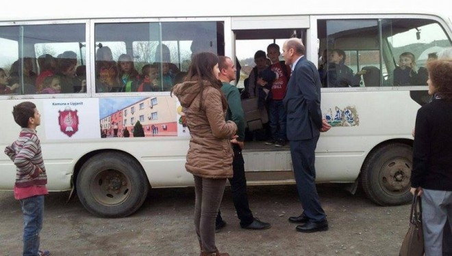 1500 nxënës, përfitues të udhëtimit falas në Gjakovë