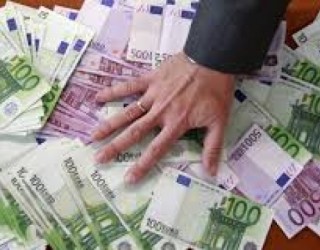 Kursimet e qytetarëve tejkalojnë buxhetin