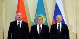 Putin synon krijimin e një bashkimi monetar