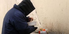Mbi 500 milionë të rinj në botë jetojnë në varfëri