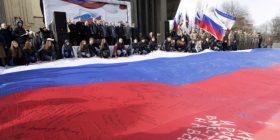 Rusia feston njëvjetorin e aneksimit të Krimesë