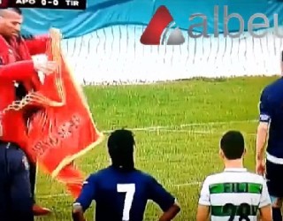 Ja gjesti i portierit serb ndaj flamurit shqiptar (VIDEO)