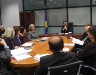 Supremja do ta dërgojë në Kushtetuese Pecin dhe Dakën