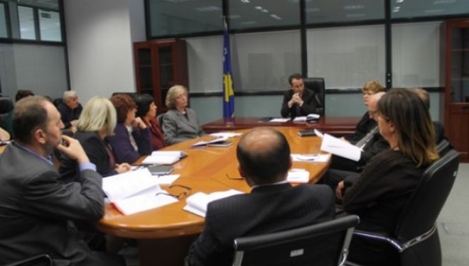 Supremja do ta dërgojë në Kushtetuese Pecin dhe Dakën