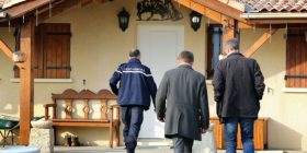 Trupat e pesë foshnjave gjenden në një frigorifer, dyshohet të jenë mbytur nga e ëma!