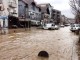 Uji vërshon rrugët e Vitisë (Foto)