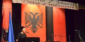Haziri: Mësuesit nuk na mësuan vetëm për shkronjat, por edhe për lirinë dhe pavarësinë