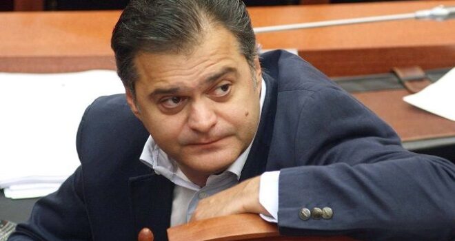 Ben Blushi: Funerali i Rilindjes; rënie e lirë, mediokritet e hipokrizi