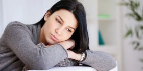 Divorci bën keq për zemrën si vdekja e një personi të dashur