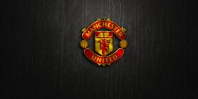 United kërkon tre yje